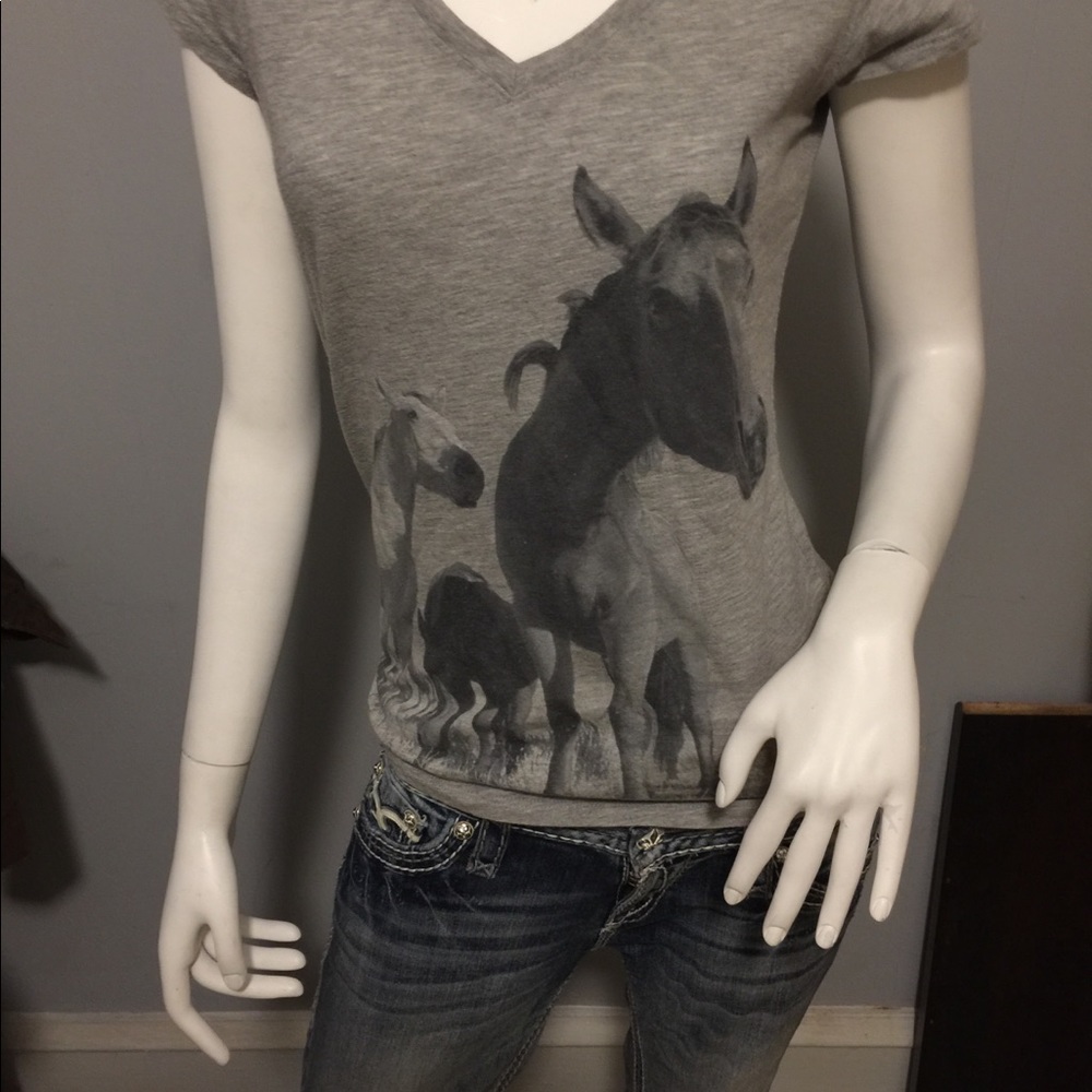 Tee shirt